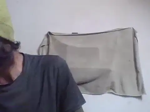 Snapshot of BigPeter6987 chatting on 02/12/25, 12:01 BigPeter6987 online show from 02/12/25, 12:01