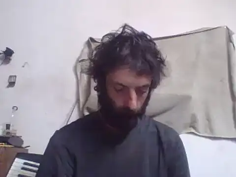 Snapshot of BigPeter6987 chatting on 02/13/25, 02:12 BigPeter6987 online show from 02/13/25, 02:12