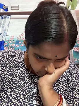 Beauty-queen online show from 02/17/25, 10:18