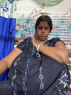 Beauty-queen online show from 03/23/26, 11:14