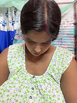 Snapshot of Beauty-queen chatting on 06/28/26, 01:39 Beauty-queen online show from 06/28/26, 01:39
