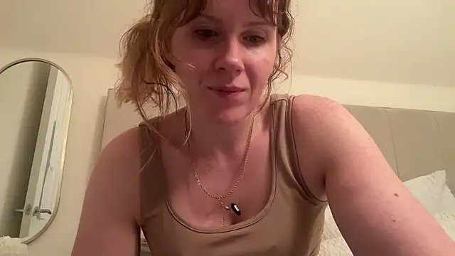 redheadrosie69 online show from 10/21/25, 05:24