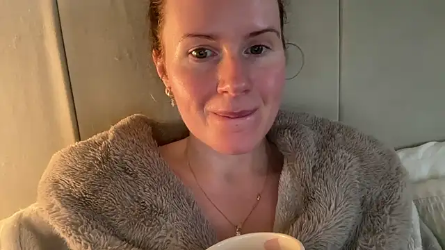 redheadrosie69 online show from 02/03/26, 09:47