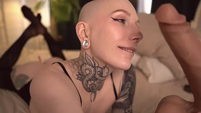 Snapshot of ifuckingtoy_ chatting on 03/18/25, 11:52 ifuckingtoy online show from 03/18/25, 11:52