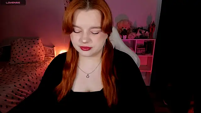  Lisa x online show from 10/27/25, 05:22