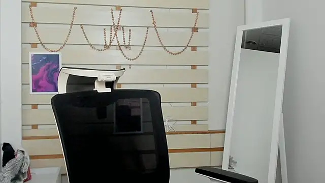 Josephine Kiss online show from 02/09/25, 07:09