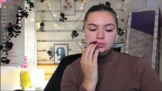 Josephine Kiss online show from 10/26/25, 12:55