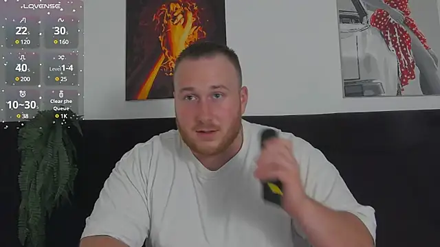 Snapshot of RoddyStill chatting on 12/09/24, 12:19 RoddyStill online show from 12/09/24, 12:19