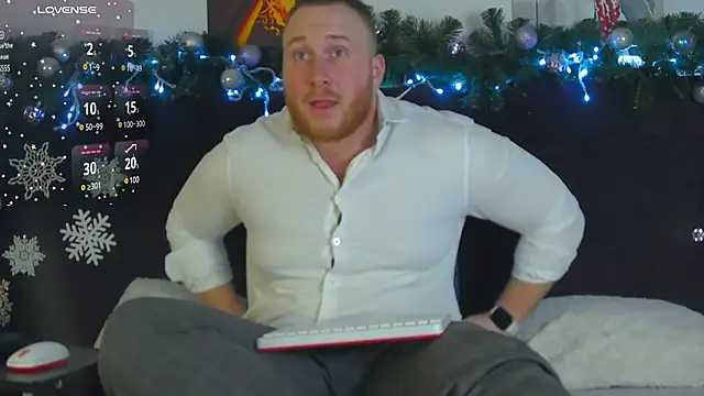 Snapshot of RoddyStill chatting on 12/24/24, 02:01 RoddyStill online show from 12/24/24, 02:01