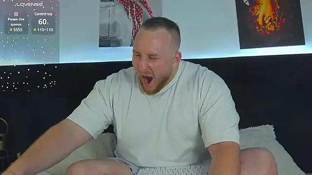 Snapshot of RoddyStill chatting on 01/04/25, 07:45 RoddyStill online show from 01/04/25, 07:45