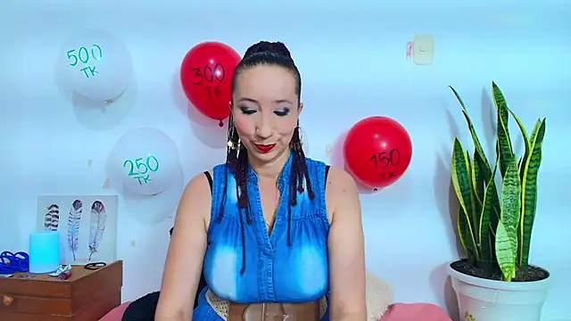 miss-leyla online show from 03/19/25, 04:13