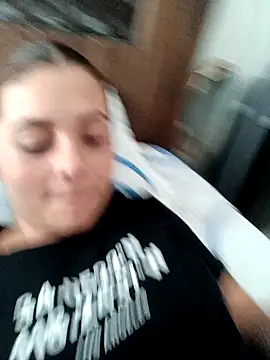 Snapshot of lincaramelo chatting on 12/15/24, 09:09 lincaramelo online show from 12/15/24, 09:09