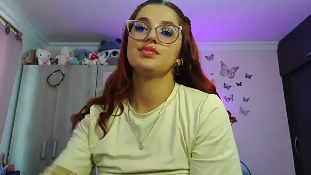 Snapshot of caroline_jonson chatting on 04/19/26, 03:22 caroline jonson online show from 04/19/26, 03:22