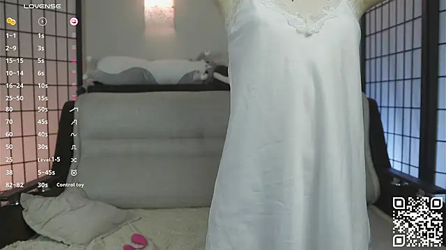 Snapshot of Mary_Shake chatting on 02/23/25, 08:44 Mary Shake online show from 02/23/25, 08:44