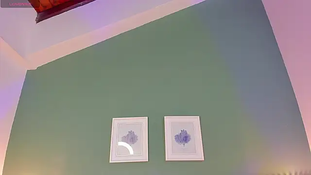  anavictoria  online show from 03/12/25, 12:36