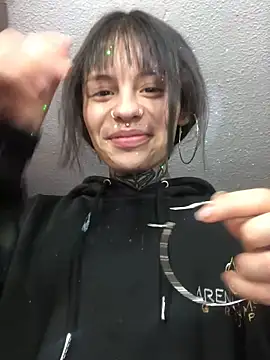 Snapshot of Tifanny_Sweett chatting on 10/03/25, 02:52 Tifanny Sweett online show from 10/03/25, 02:52