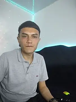 Snapshot of Tifanny_Sweett chatting on 11/25/25, 10:32 Tifanny Sweett online show from 11/25/25, 10:32