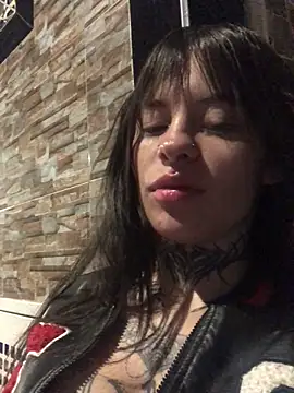 Snapshot of Tifanny_Sweett chatting on 04/02/26, 04:32 Tifanny Sweett online show from 04/02/26, 04:32