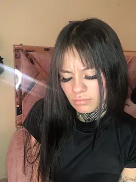 Snapshot of Tifanny_Sweett chatting on 04/07/26, 04:40 Tifanny Sweett online show from 04/07/26, 04:40