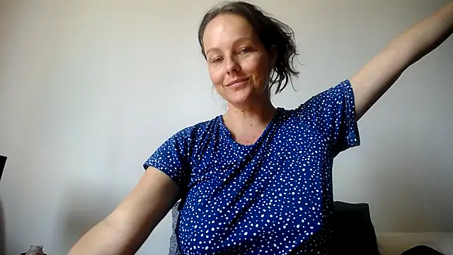 Snapshot of Kinky_Lyrical chatting on 03/06/25, 10:52 Kinky Lyrical online show from 03/06/25, 10:52