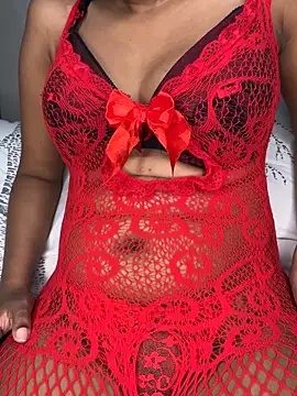 Snapshot of Ravishing_Rubi chatting on 03/20/26, 05:45 Ravishing Rubi online show from 03/20/26, 05:45