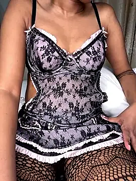 Snapshot of Ravishing_Rubi chatting on 03/21/26, 06:40 Ravishing Rubi online show from 03/21/26, 06:40