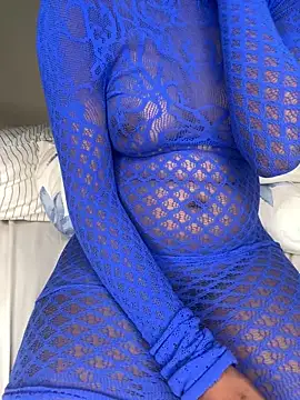 Snapshot of Ravishing_Rubi chatting on 04/19/26, 06:10 Ravishing Rubi online show from 04/19/26, 06:10