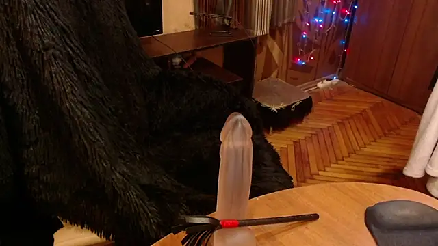 Snapshot of Miss_Tress chatting on 03/06/25, 11:31 Miss Tress online show from 03/06/25, 11:31