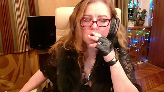 Snapshot of Miss_Tress chatting on 04/10/26, 11:20 Miss Tress online show from 04/10/26, 11:20