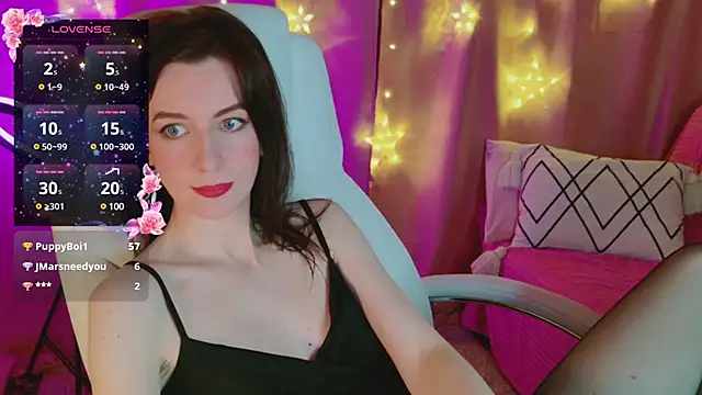 Snapshot of AndreaAshton chatting on 12/18/24, 07:41 AndreaAshton online show from 12/18/24, 07:41