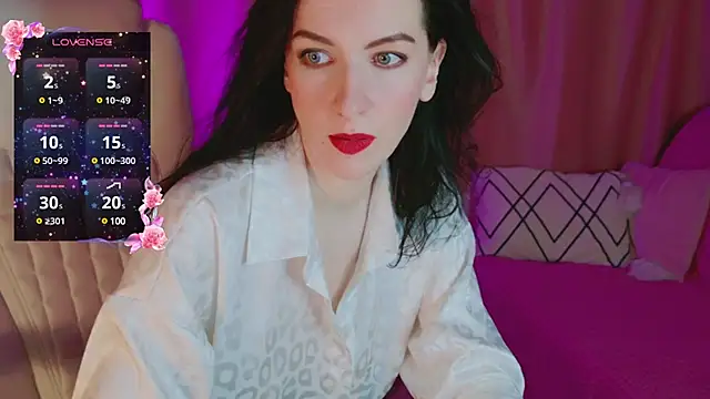 Snapshot of AndreaAshton chatting on 01/03/25, 06:03 AndreaAshton online show from 01/03/25, 06:03