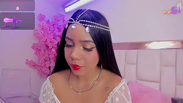 SenniaBella online show from 03/21/25, 01:45