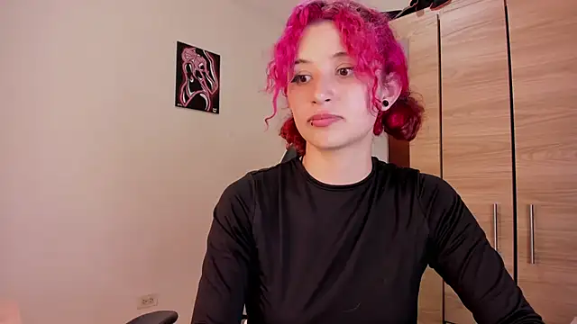 Snapshot of valent_27 chatting on 10/10/25, 06:12 valent 27 online show from 10/10/25, 06:12