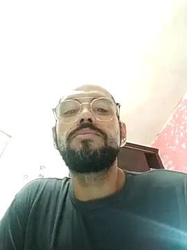 Snapshot of Jrrj2024 chatting on 11/17/25, 09:31 Jrrj2024 online show from 11/17/25, 09:31