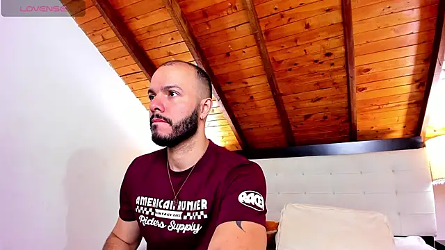 Tom Bailey online show from 10/21/25, 12:28