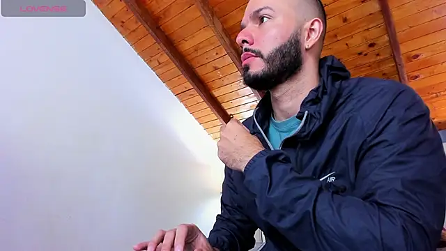 Tom Bailey online show from 11/07/25, 01:11