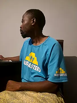 Snapshot of Diatribe43 chatting on 03/30/26, 10:33 Diatribe43 online show from 03/30/26, 10:33