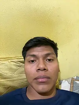 Snapshot of zeddo_23 chatting on 04/25/26, 05:32 zeddo 23 online show from 04/25/26, 05:32