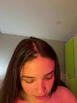 Snapshot of MisFrekcles_ chatting on 02/01/25, 12:37 MisFrekcles online show from 02/01/25, 12:37