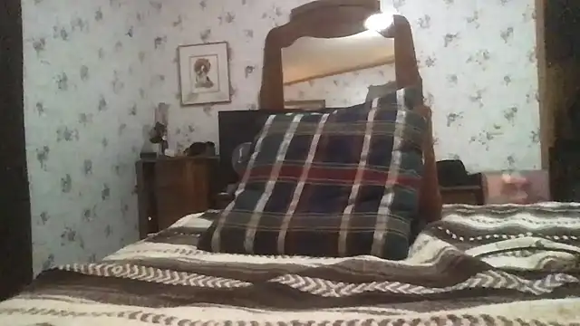 musclebooty70 online show from 02/05/25, 12:53