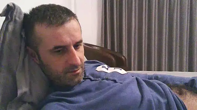 Snapshot of stevenpit chatting on 12/18/24, 05:26 stevenpit online show from 12/18/24, 05:26