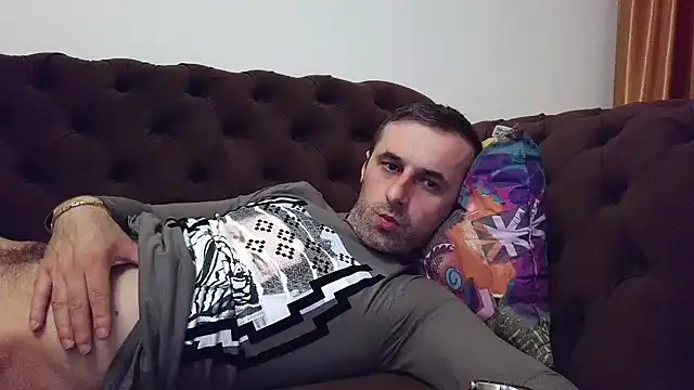 Snapshot of stevenpit chatting on 02/25/25, 05:15 stevenpit online show from 02/25/25, 05:15