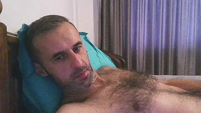 Snapshot of stevenpit chatting on 11/28/25, 06:49 stevenpit online show from 11/28/25, 06:49