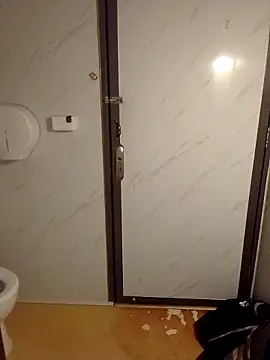 Snapshot of Sweetpasses chatting on 09/27/25, 05:40 Sweetpasses online show from 09/27/25, 05:40