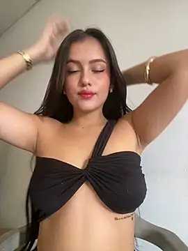 Snapshot of AbbyMillerrr chatting on 05/02/26, 02:33 AbbyMillerrr online show from 05/02/26, 02:33