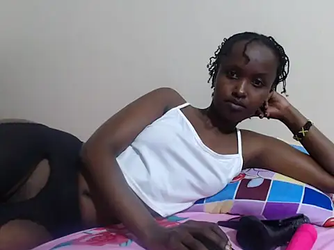 pretty shee22 online show from 10/12/25, 07:18