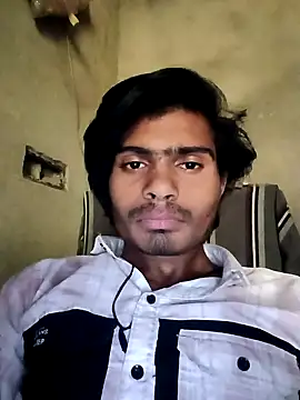 Snapshot of Yasha_14C_Creator chatting on 11/21/25, 03:49 Yasha 14C Creator online show from 11/21/25, 03:49