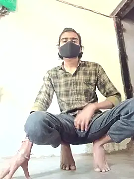 Snapshot of Yasha_14C_Creator chatting on 12/20/25, 07:04 Yasha 14C Creator online show from 12/20/25, 07:04