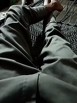 Snapshot of Yasha_14C_Creator chatting on 04/21/26, 04:56 Yasha 14C Creator online show from 04/21/26, 04:56