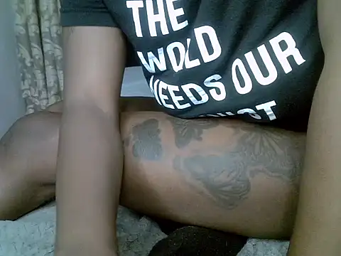 Its tyra online show from 10/09/25, 04:49